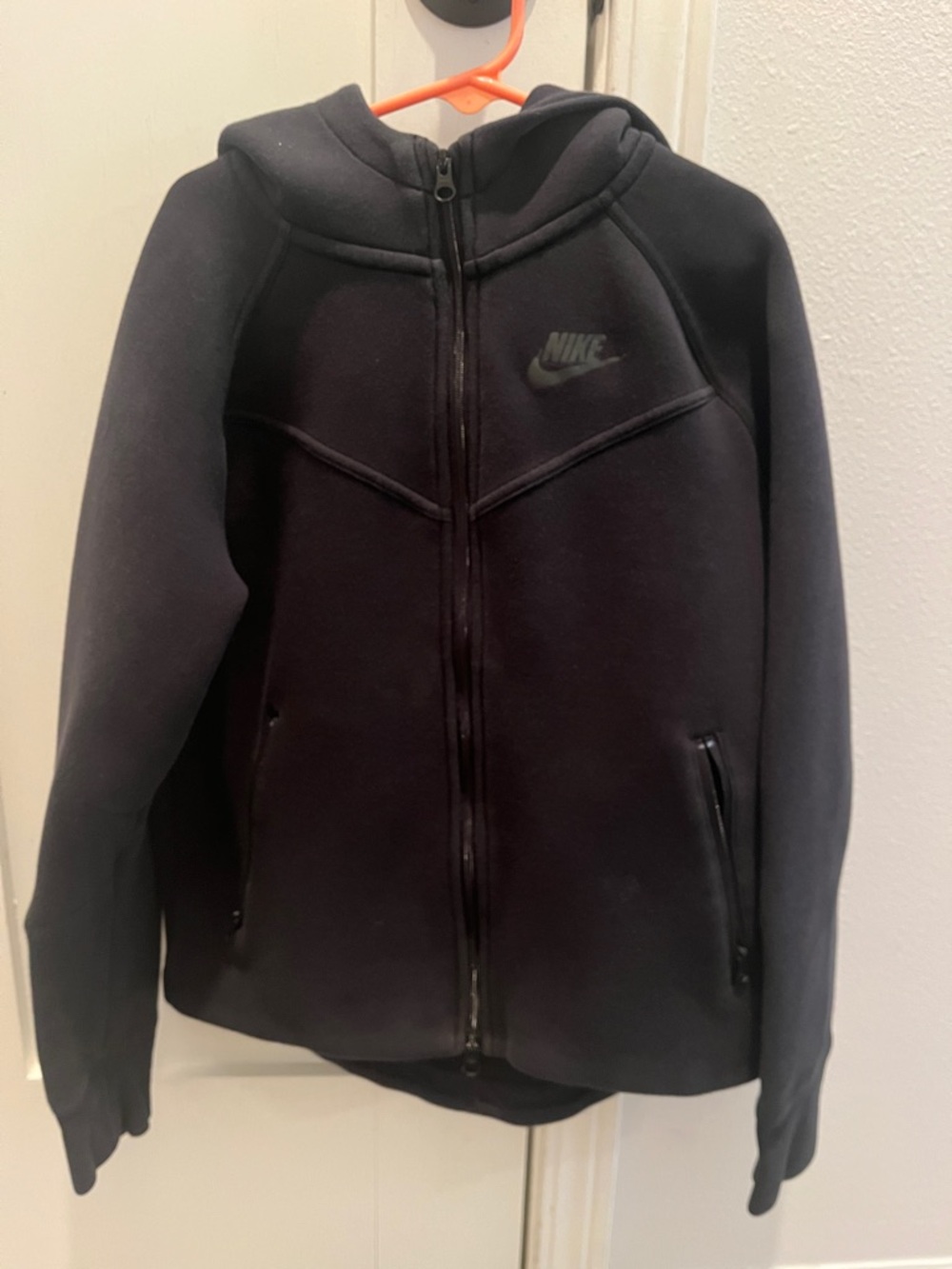 Nike Unisex Sportswear Tech Full-Zip Hoodie with Subtle Logo